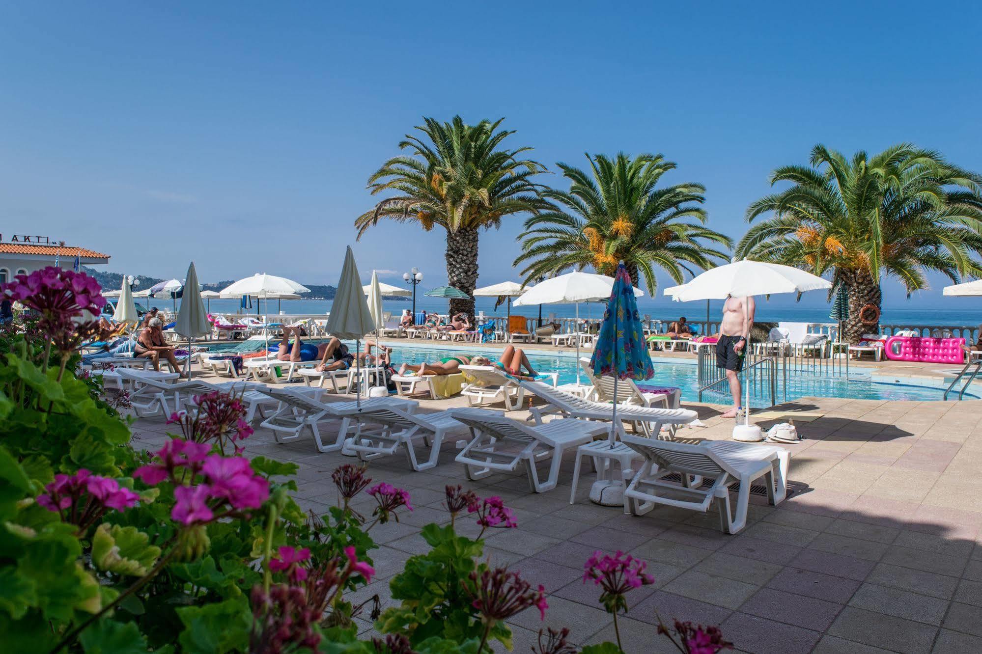 Paradise Beach Camping Platys Gialos  Esterno foto