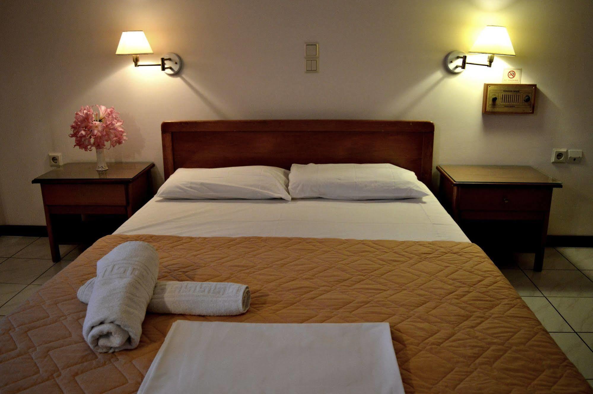 Paradise Beach Camping Platys Gialos  Esterno foto