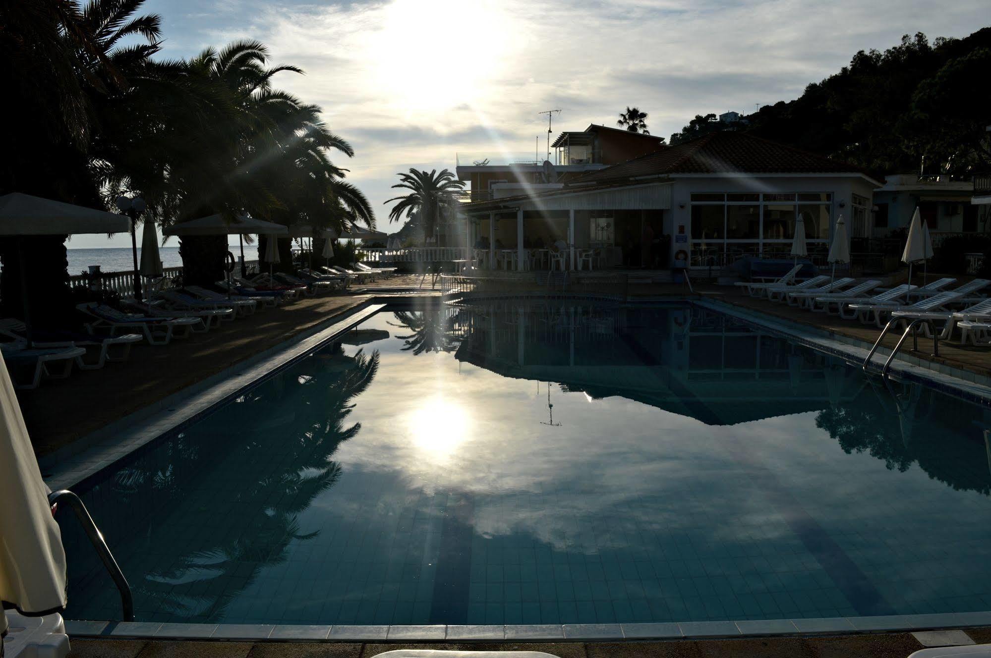 Paradise Beach Camping Platys Gialos  Esterno foto