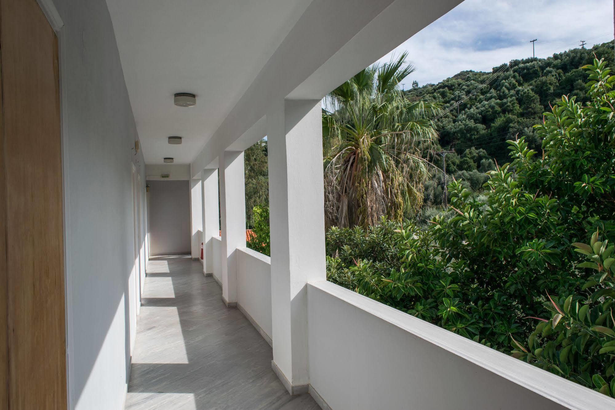 Paradise Beach Camping Platys Gialos  Esterno foto
